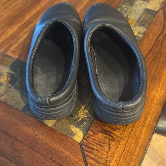 Merrell Womens Black Slip-On Shoes - Picture 5 of 7